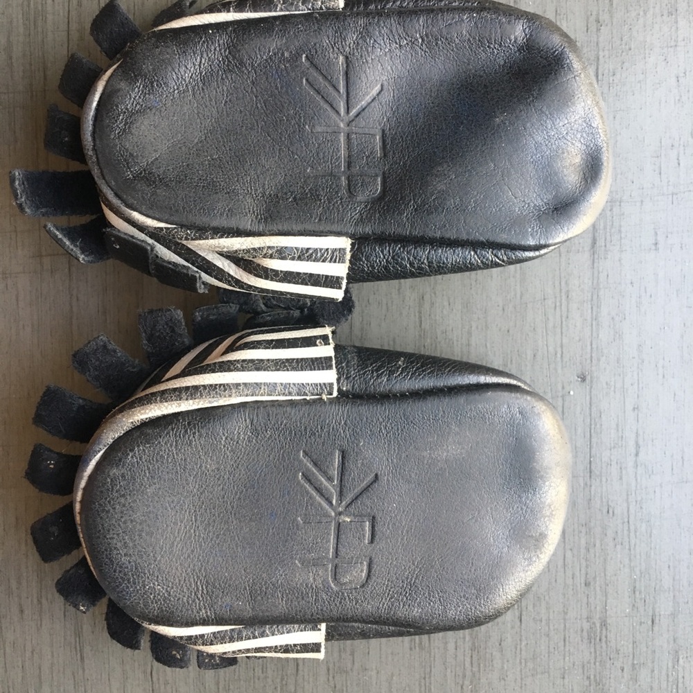 Freshly Picked moccs ebony licorice